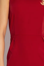 Load image into Gallery viewer, Numoco A classic dress with pleats at the waist - bordo 103-4