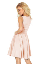 Load image into Gallery viewer, Dress circle - heart-shaped neckline - very lihgt pink 114-8