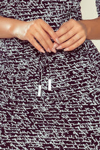 Cargar imagen en el visor de la galería, Numoco 13-107 Sporty dress - Black + subtitles