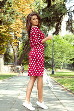 Cargar imagen en el visor de la galería, Numoco 13-111 Sports dress with binding and pockets - burgundy + polka dots