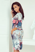 Cargar imagen en el visor de la galería, Numoco 13-115 Sporty dress - flowers and birds on a gray background