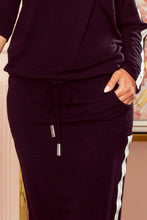 Cargar imagen en el visor de la galería, Numoco 13-124 Sports dress with pockets - black + stripes
