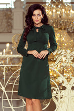 Cargar imagen en el visor de la galería, 158-3 OLA trapezoidal dress with a binding at the neck - DARK GREEN