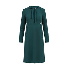Load image into Gallery viewer, Numoco 158-3 OLA trapezoidal dress with a binding at the neck - DARK GREEN