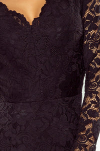Lace dress with neckline - black 170-1