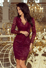 Charger l&#39;image dans la galerie, 170-5 Lace dress with neckline - Burgundy color