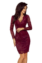 Charger l&#39;image dans la galerie, 170-5 Lace dress with neckline - Burgundy color