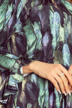 Load image into Gallery viewer, 198-1 JULIE Dress with flounces on the sleeves - green feathers
