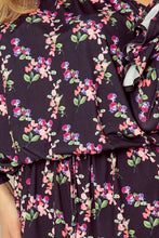 Load image into Gallery viewer, 198-3 JULIE Dress with flounces on the sleeves - small flowers + black