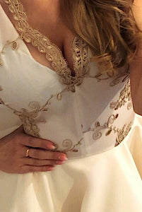 200-9 CHARLOTTE - Exclusive dress with lace neckline - gold + ecru