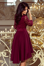 Charger l&#39;image dans la galerie, Numoco 210-1 NICOLLE - dress with longer back with lace neckline - burgundy color