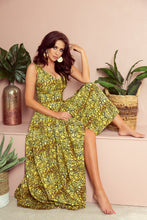Cargar imagen en el visor de la galería, 246-2 CINDY long dress with a neckline - gold + black