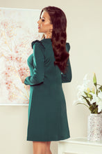Load image into Gallery viewer, Numoco 264-1 NELL Trapezoidal dress with frills - green