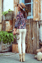 Load image into Gallery viewer, Numoco 271-2 Blouse with tie - colorful flowers