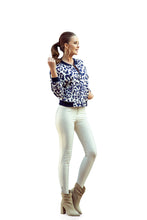 Load image into Gallery viewer, Numoco 280-1 Blouse with a zip - panther