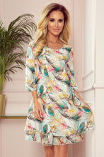 Cargar imagen en el visor de la galería, Numoco 303-1 IVETTE chiffon dress with a neckline at the back - COLORFUL FEATHERS