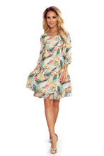 Cargar imagen en el visor de la galería, Numoco 303-1 IVETTE chiffon dress with a neckline at the back - COLORFUL FEATHERS
