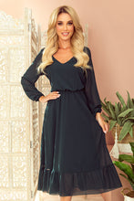 Load image into Gallery viewer, Numoco 304-2 Chiffon midi dress with a neckline and frill - grün