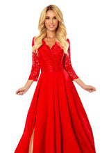Cargar imagen en el visor de la galería, Numoco 309-3 AMBER elegant lace long dress with a neckline - red color