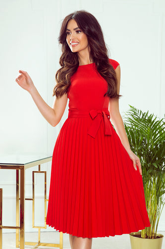 Numoco 311-1 LILA Pleated dress with short sleeves - red