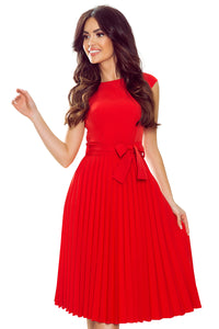Numoco 311-1 LILA Pleated dress with short sleeves - red