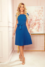 Load image into Gallery viewer, Numoco 311-4 LILA Pleated dress with short sleeves - sea color