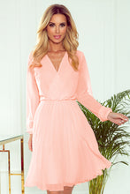 Cargar imagen en el visor de la galería, Numoco 313-2 ISABELLE Pleated dress with neckline and long sleeve - peach color