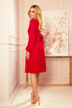 Load image into Gallery viewer, Numoco 313-5 ISABELLE Pleated dress with neckline and long sleeve - Red