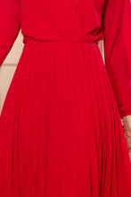Load image into Gallery viewer, Numoco 313-5 ISABELLE Pleated dress with neckline and long sleeve - Red