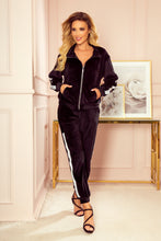 Charger l&#39;image dans la galerie, Numoco 326-2 Velor tracksuit with stripes and a decorative zipper - black