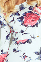 Load image into Gallery viewer, Globed dress with 3/4 sleeve - flowers - Blue 49-13