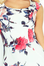 Cargar imagen en el visor de la galería, Fitted dress -  Colorful large flowers 53-30