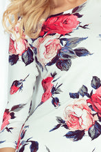 Load image into Gallery viewer, Dress with sleeves 3/4 - Red flowers 88-16