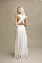 Load image into Gallery viewer, SENAT DELICATE DRESS WHITE 67002-3