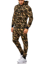 Cargar imagen en el visor de la galería, SWEAT SUIT MAN- KHAKI CAMO  47005-1