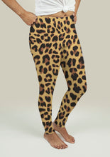 Cargar imagen en el visor de la galería, Leggings with Leopard Print