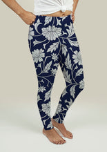 Cargar imagen en el visor de la galería, Leggings with Chinese pattern