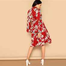 Charger l&#39;image dans la galerie, Ruffle Detail Bell Sleeve Red Flower Print Dress