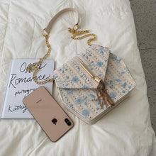 Load image into Gallery viewer, Hexagon Style Straw Lace embroidery Bag