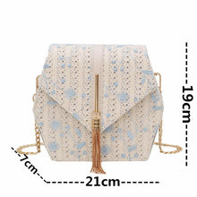 Load image into Gallery viewer, Hexagon Style Straw Lace embroidery Bag