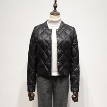 Cargar imagen en el visor de la galería, Ultra Light O Neck Coat