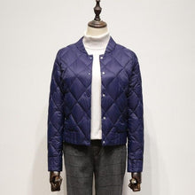 Cargar imagen en el visor de la galería, Ultra Light O Neck Coat