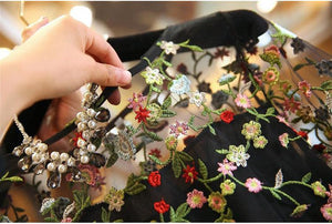 Floral Embroidery Black O-Neck Dress