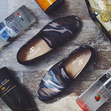 Load image into Gallery viewer, Handmade Classic Camouflage Men's Loafers