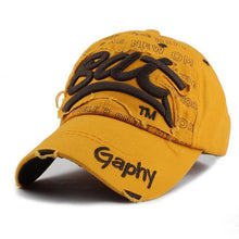 Load image into Gallery viewer, Fitted Leisure Snapback baseball Cap