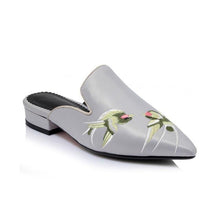 Load image into Gallery viewer, Bird Print Low Heel Mules
