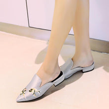 Load image into Gallery viewer, Bird Print Low Heel Mules