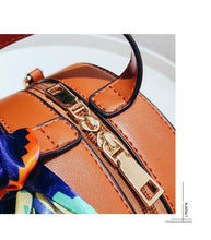 Cargar imagen en el visor de la galería, Straw Beach Bag
