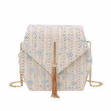 Load image into Gallery viewer, Hexagon Style Straw Lace embroidery Bag